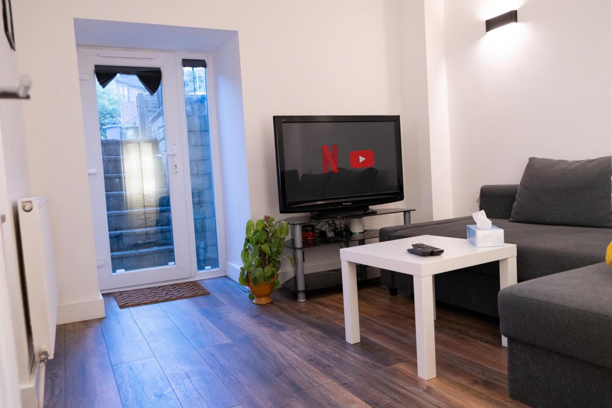 Flat Near Peak District Apartment Mossley Екстериор снимка