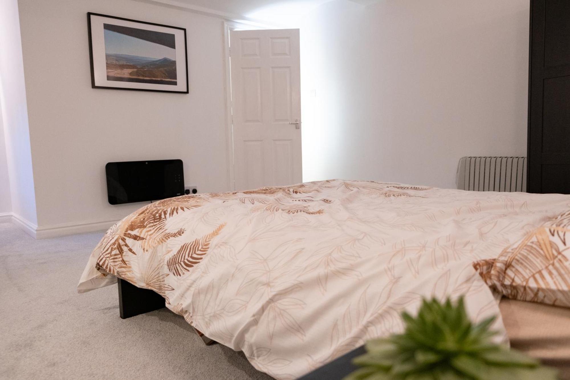 Flat Near Peak District Apartment Mossley Екстериор снимка